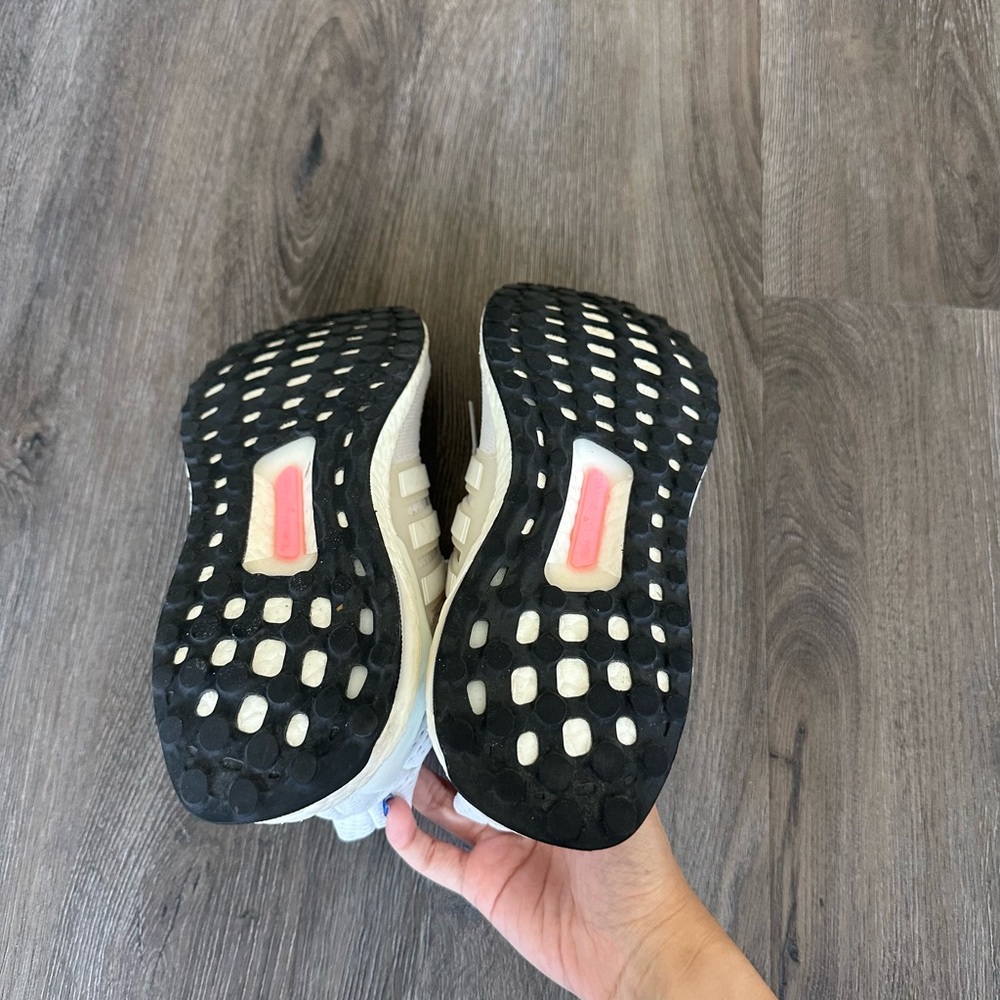 ADIDAS Ultraboost Shoes in White US 6.5 - Picture 7 of 10